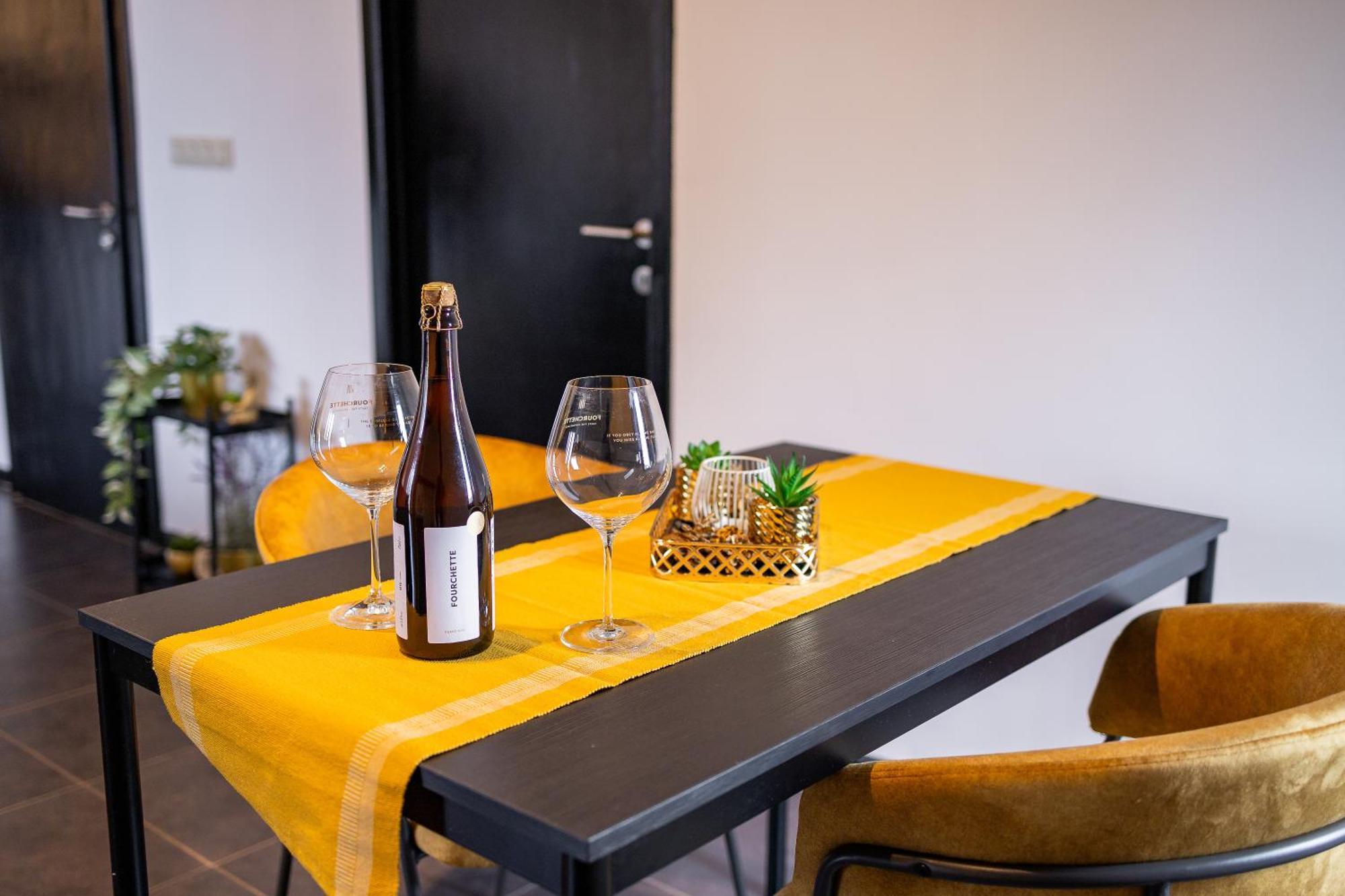 Appartementen The Place 2 Beer บููล็องจ์ ภายนอก รูปภาพ